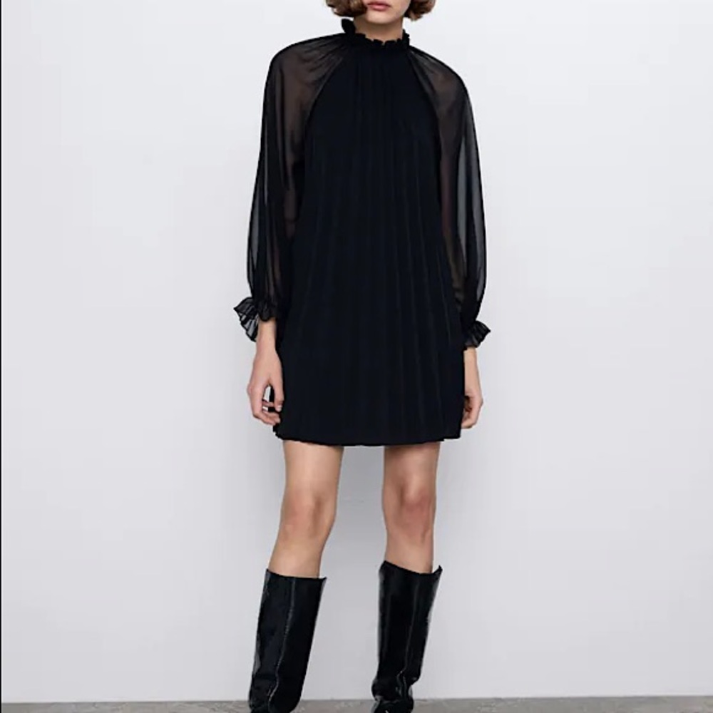 NWT! ZARA pleated mini dress Size M